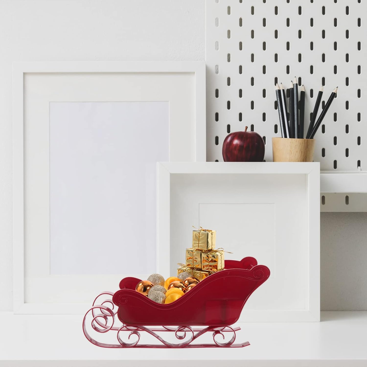 

Christmas Sleigh Decoration Collection, red Santa Claus sleigh decoration, suitable for Christmas holiday and party decoration