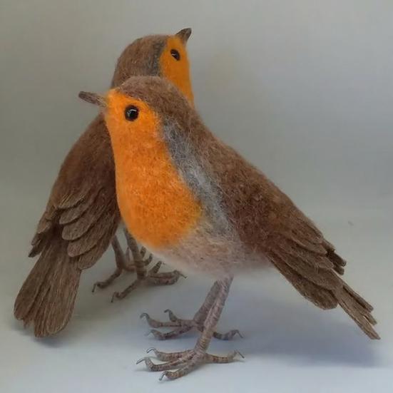 Yousheng Felt Bird Sculpture Handmade Wool Songbirds Figure Realistic Wildlife-Inspired Design Soft Layered Feathers Decorative Figurine