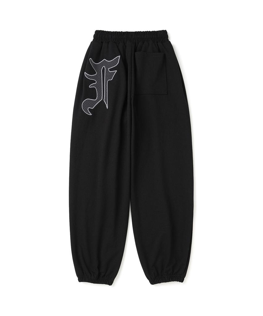 Paeseul F Patch Sweat Pants Black