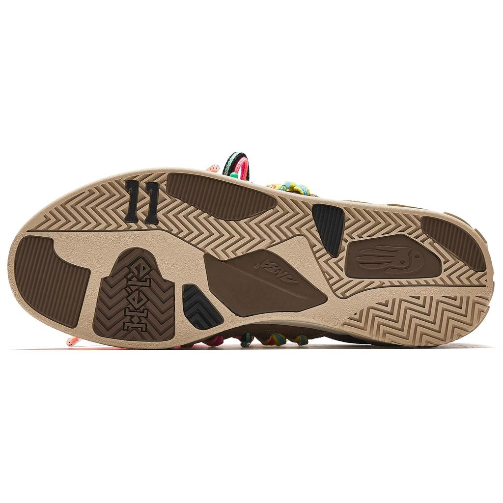 Anta Kai Hélà Brown