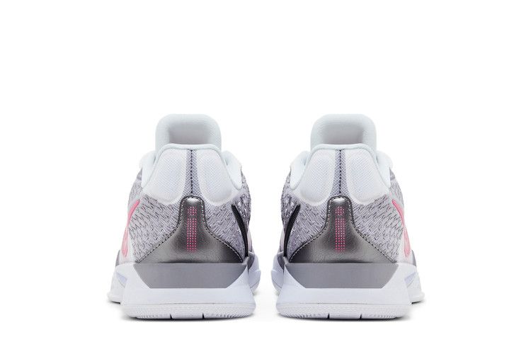 Nike Wmns Sabrina 2 'Lily'