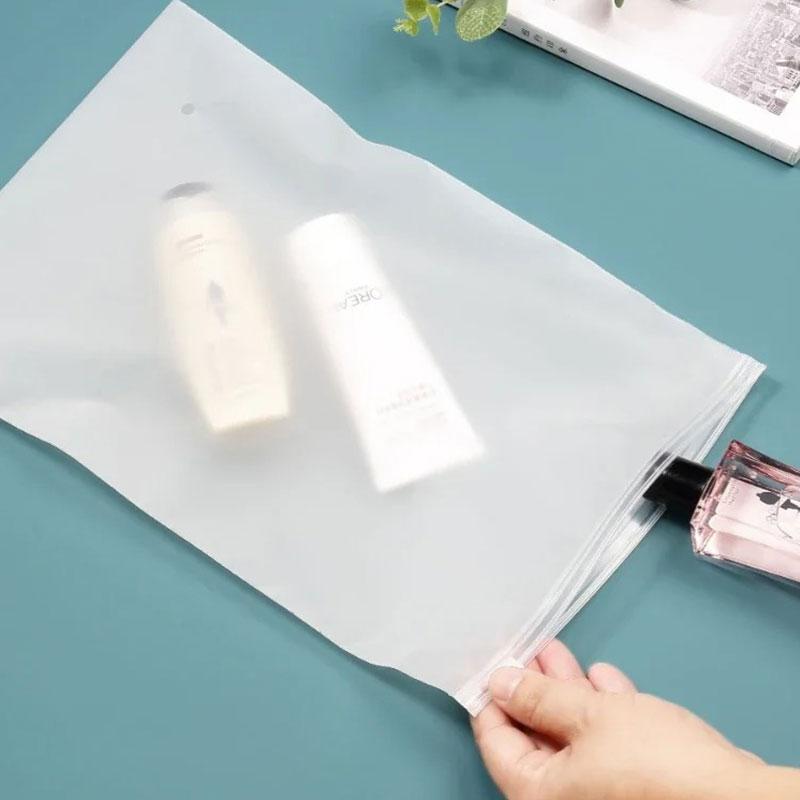 50 Stück CPE Frost Selbstklebebeutel Verdickte Durchscheinende Kleidung Reißverschluss Verpackungsbeutel Staubdicht Kunststoff Aufbewahrung Ziehknochenbeutel