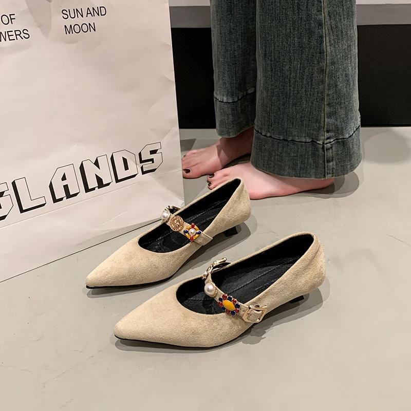 

Fashion 2025 New Fashion Retro Women Metal Heels Shallow Mouth Luxury Pumps Mary Jane Sandals Ladies Metalic Fashion Latest Low Velvet 35 бежевый