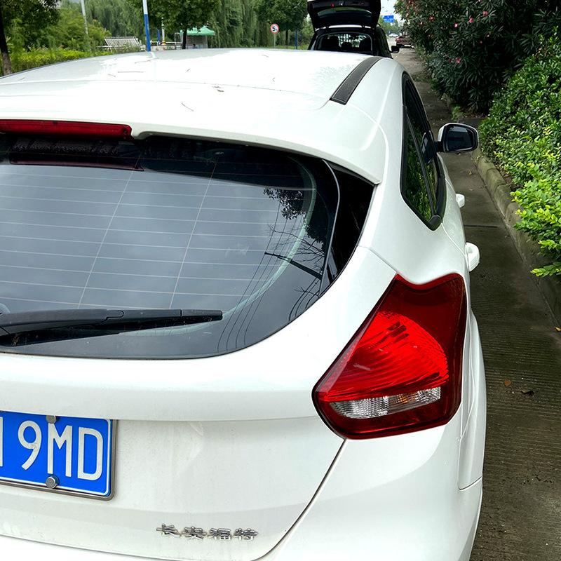 2015 Till 2018 För Ford Focus Halvkombi Bakruta Spoiler Sidovinge Kåpor Delare Av Högkvalitativ ABS Blank Svart Karosskit