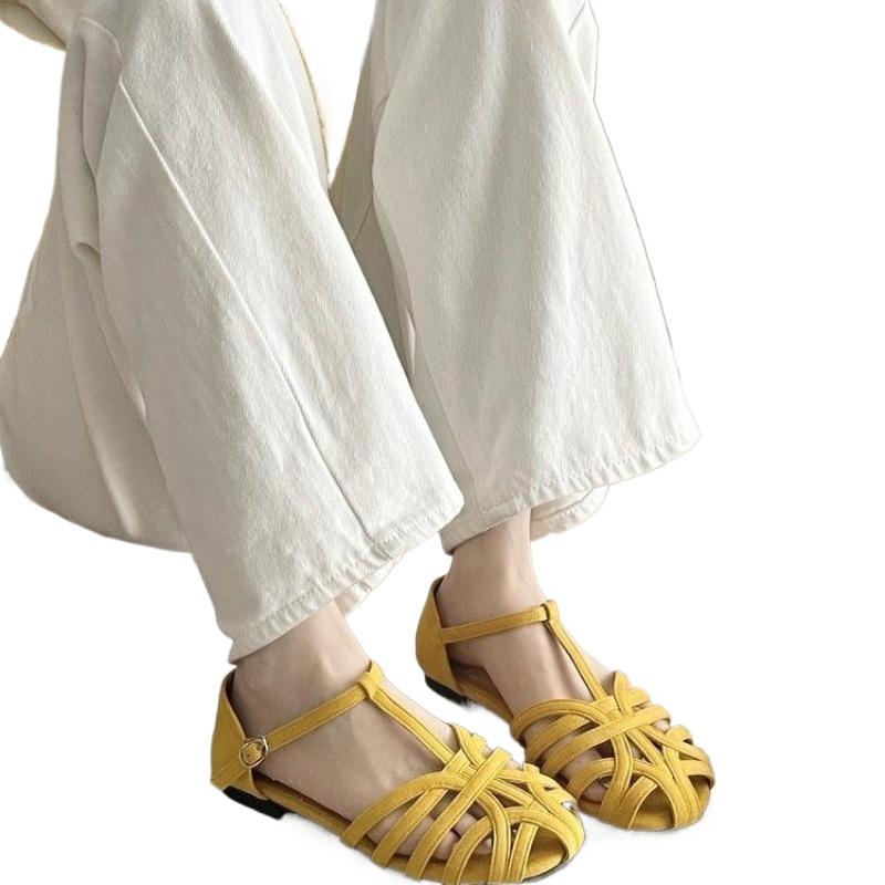 2025 Summer Fashion Weaving Hollow Flat Bottom Baotou Comfortable Soft Bottom Sandals for Women's Casual Versatile Sandals
