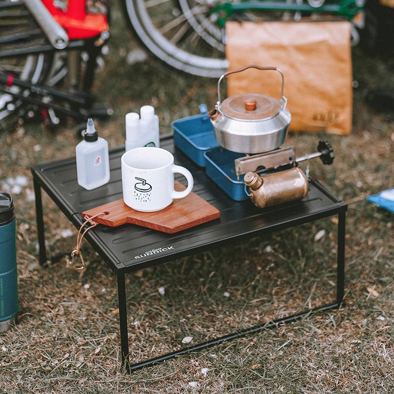 Portable Folding Picnic Table Lightweight Aluminum Alloy Camping Table with Carrying Bag Outdoor Beach Desk