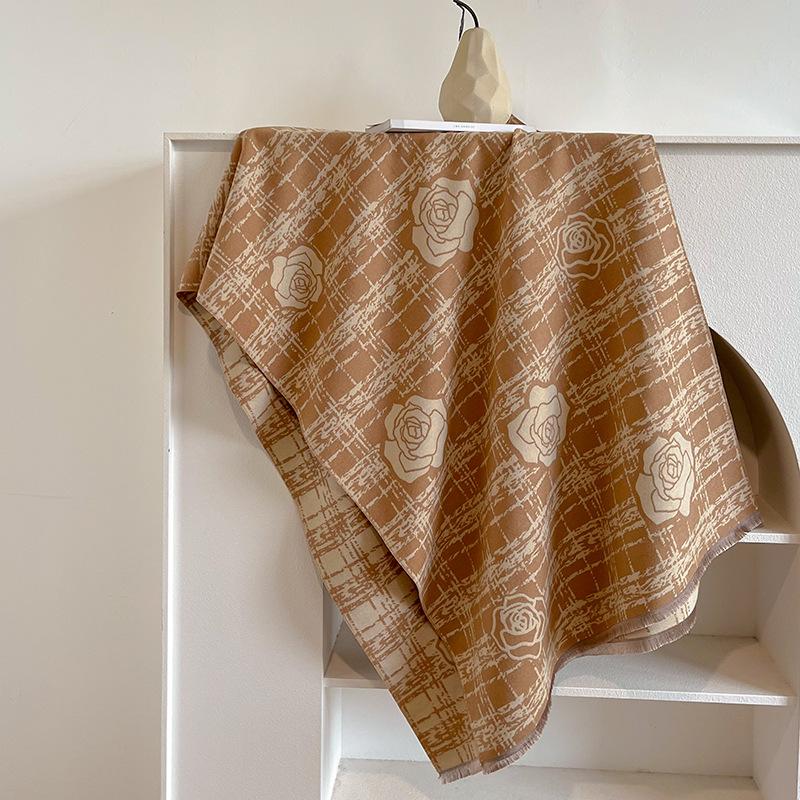 Temperament Double-sided rose imitation cashmere scarf Good quality Summer office lunch break Air conditioner shawl