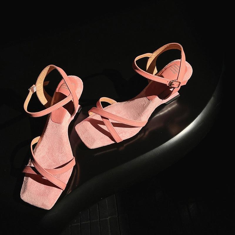 

Internet celebrity silver wedge heel high heel French sandals fairy shoes 2025 new summer temperament niche cross sandals 40 розовый