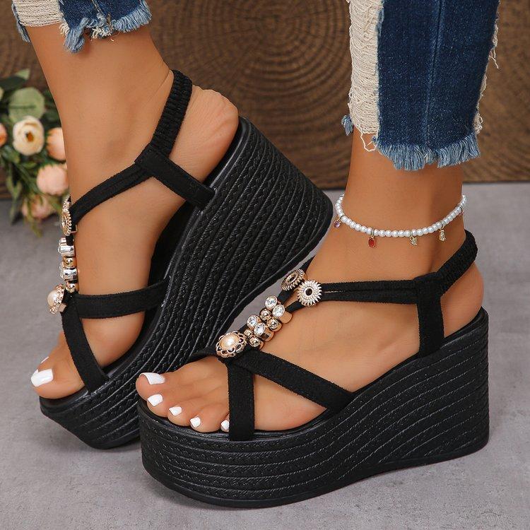 Fashion 2025 Summer Hand-strung Beads Fashion New Casual Sandals Comfortable Solid Color Large Size Sexy Wedge Round Toe Women Sandals