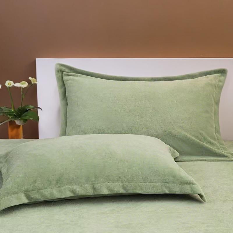 Fleece-Lined Milk Velvet Single Pillowcase, Solid Color, 48x74 cm