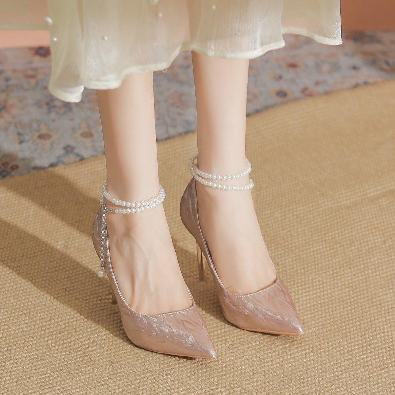 

Серебряные туфли на высоком каблуке женские летние 2025 новые подружки невесты 18-летняя бар-мицва свадебное платье свадебные туфли из кристаллов 39