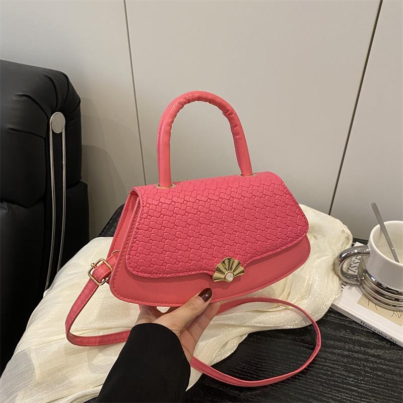 Fan Handbag Bag Women's Summer New Niche Design Shoulder Messenger Bag High Texture Fashion Messenger Bag