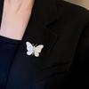 Fashionable Butterfly Shell Pearl Brooch, Anti-exposure Pin for Women, Metal Button To Fix Clothes, Wedding Party Gift