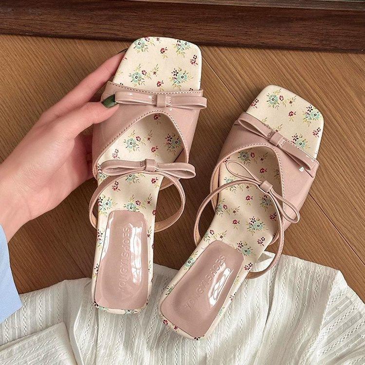 Sweet simple wedge heel slippers for women in the summer of 2025 new butterfly bow fashion versatile open toed lazy shoes