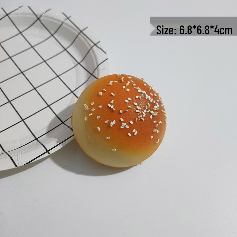 Большая ароматизированная мягкая игрушка-хлеб для снятия стресса