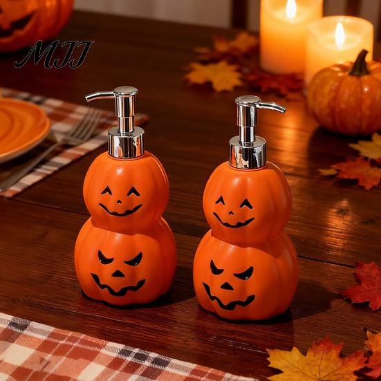 Novelty Bathroom Gift Halloween Pumpkin Soap Dispenser, Refillable Lotion Liquid Hand Bottle, Durable Plastic Dispenser Vinyl Press Type Dispensing