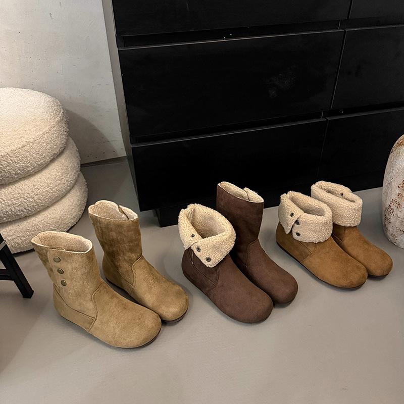 Retro kurze Martin-Stiefel mit dicker Sohle von Mori Boken für Damen Herbst/Winter 2025, zwei Tragevarianten, matte Knöpfe, mit Rock, kurze Stiefel