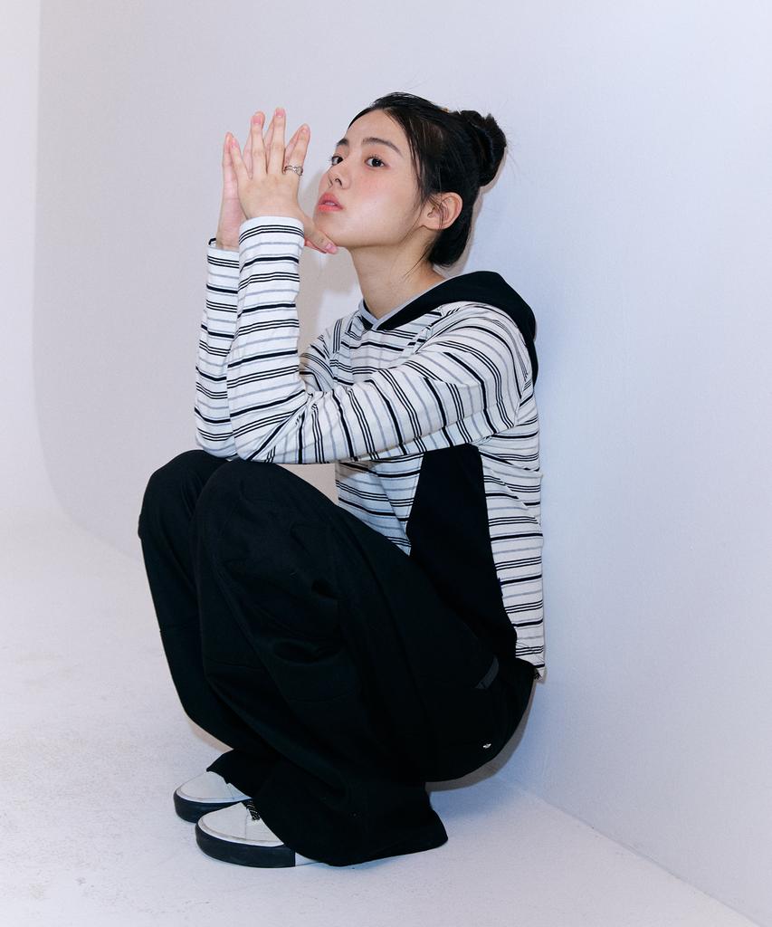 Peulleoti Striped Panel Hoodie (Black)