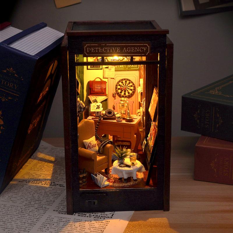 DIY Book Nook Insert Shelf Kits Wooden Miniature Model Kit Detective Agency Casa Bookend Assembled Bookshelf Home Decor