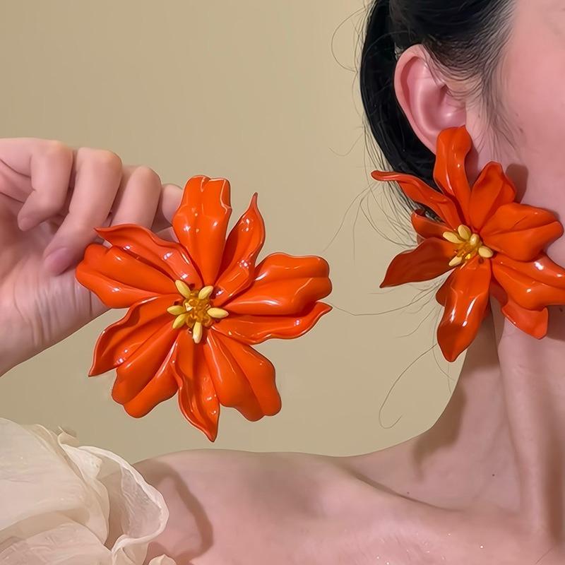 Silver Needle Acrylic Flower Earrings Holiday Wind Fresh and Sweet Stud Earrings Women's Niche High-end Sense Unique Temperament Earrings