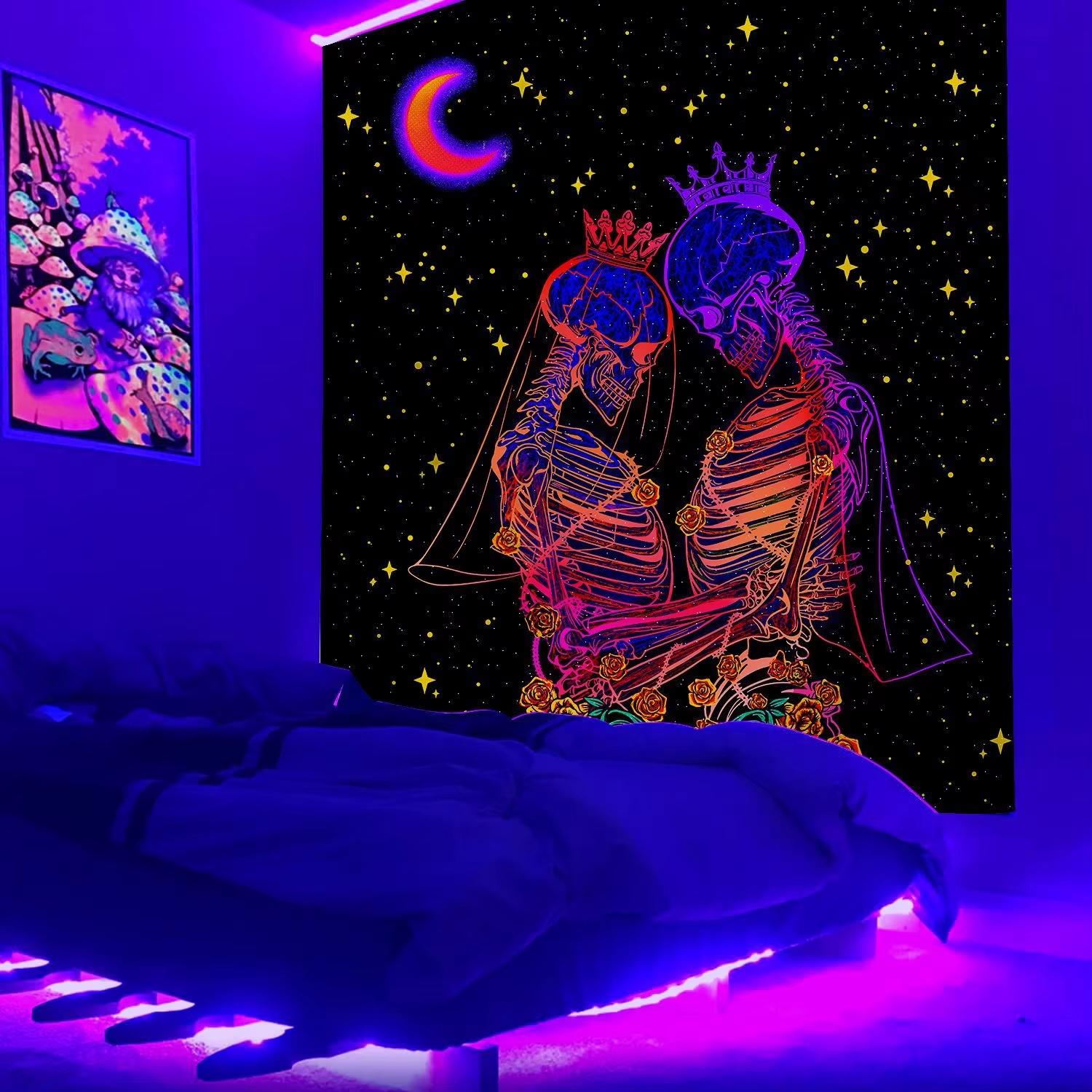 

Blacklight Psychedelic UV Fluorescent Tapestry Mushroom Wall Hanging Flag Home Decor Witchcraft Skull Tapestry Background Cloth 74x94cm(29x37in)