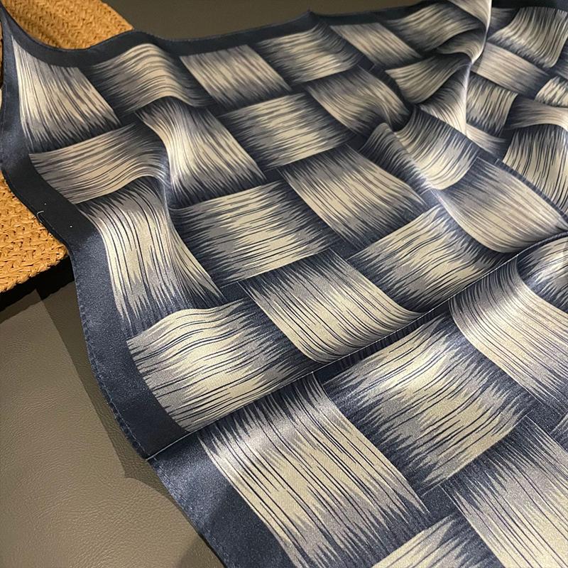 1pcs 70cm Line Plaid Silk Scarf for Women Simulated Silk Simple and Fresh Headwear Bags Clothing Versatile Square Scarf