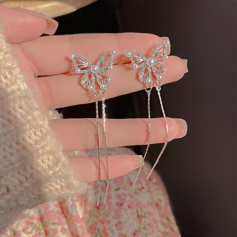 Elegant Long Butterfly Pearl Zircon Tassel Stud Earrings for Women - Versatile and Fashionable Accessory.