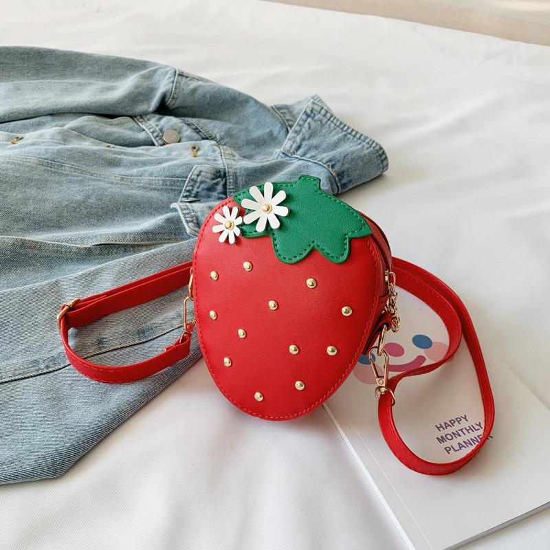 Adorable Children s Pu Leather Shoulder Bag Featuring Cute Strawberry Design For Little Girls красный