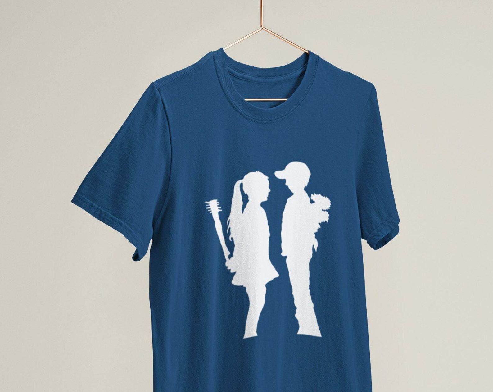 Boy And Girl Banksy Love Graffiti Street Art / Heavyweight cotton unisex T shirt with print tee top M