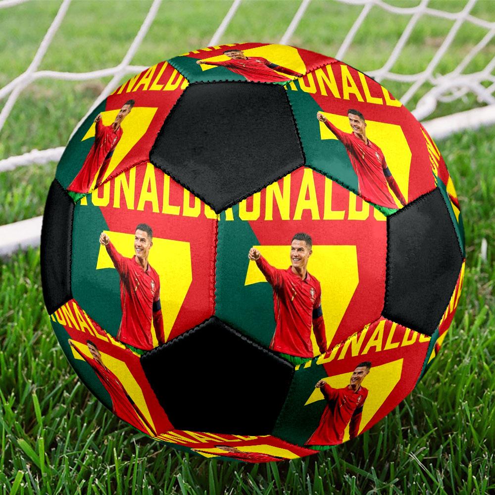 1 PZ Pallone da calcio Cristiano Ronaldo Urban taglia 5 Pallone da calcio indoor Praha Colorato Per tutte le età Cucito a macchina PVC Pronto per la competizione Resistente Alta rimbalzo