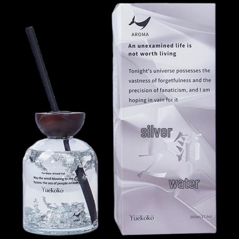 Junshi Flameless Reed Diffuser with Gold & Silver Foil