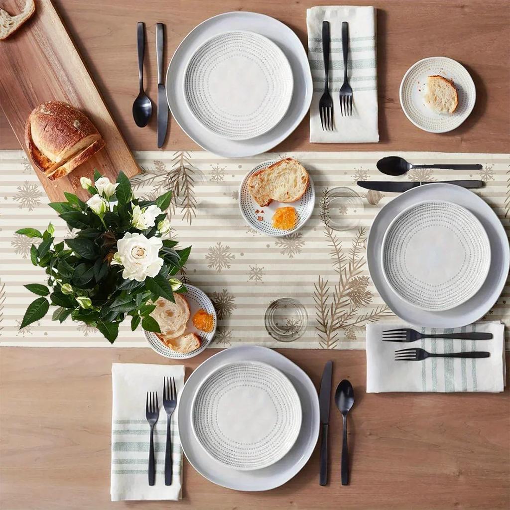 Popular Christmas Tree Snowflake Printed Table Flag Tablecloth Restaurant Home Fabric Decoration Suitable for Christmas