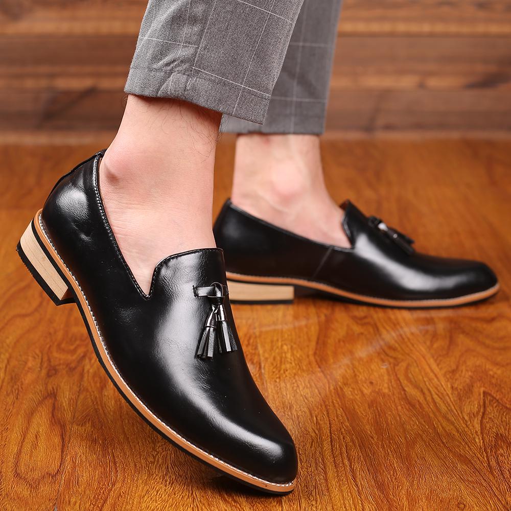 Fashion 2025 Men's Fringed Loafers For Autumn And Winter  New Comfortable Wedding Party Shoe Classic Anti-Slip Office And Business Shoes