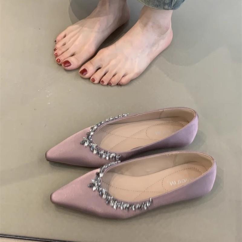Pointed inner height increase single shoes children's 2025 spring Korean version Xiaoxiangfeng shallow mouth rhinestone soft leather thick sole Doud