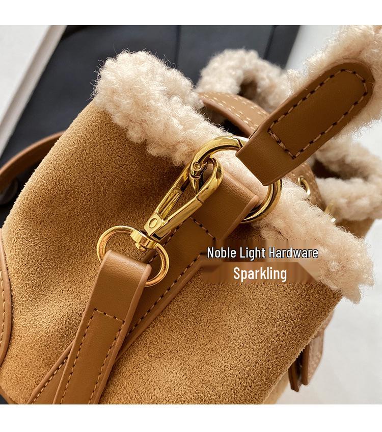 Y2K Retro Plush Crossbody Bucket Bag: Women's Mini Handbag with Frayed Edge, Versatile for Autumn and Winter