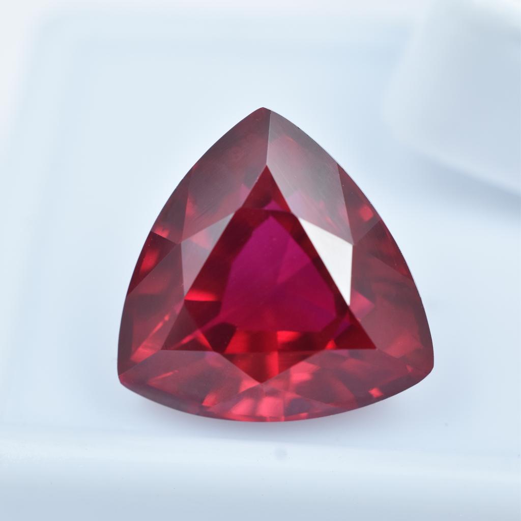 10.50 Ct Natural BLOOD Red Ruby Loose Gemstone CERTIFIED UNHEATED Trillion Cut. AR-506