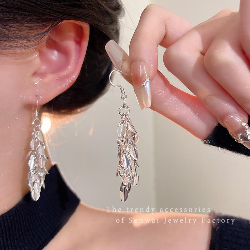 Silver needle same gold earrings women's light luxury high-end temperament pearl stud earrings retro new earrings
