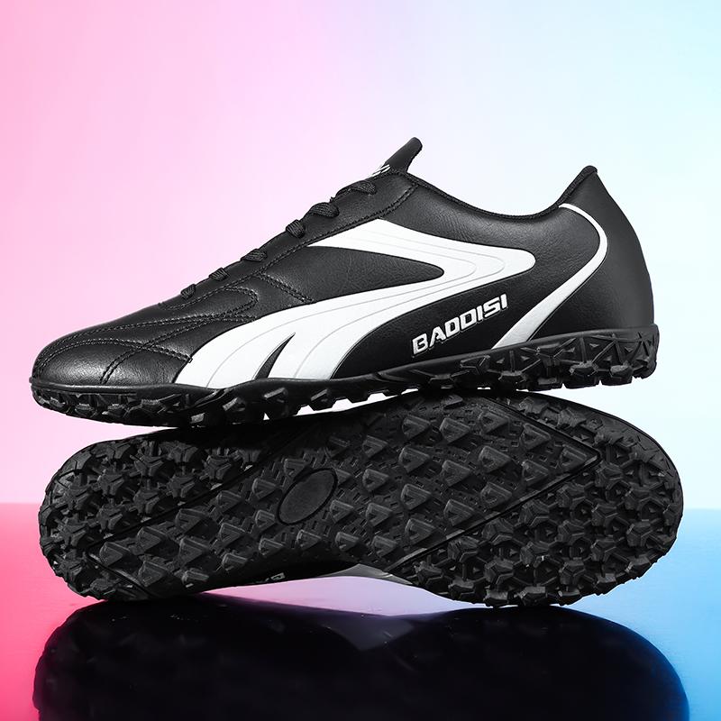 Mens Soccer Shoes Women Adults Society Football Cleats Ultralight Training Soccer Sneakers Outdoor Professional Football Boots