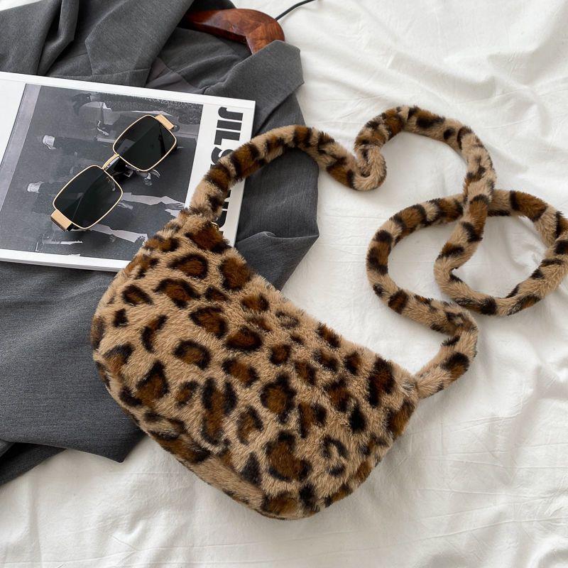 

Autumn Winter Women s Shoulder Bag Animal Print Leopard Plush Lady Shoulder Underarm Bag Female Messenger Bag Crossbody Bags