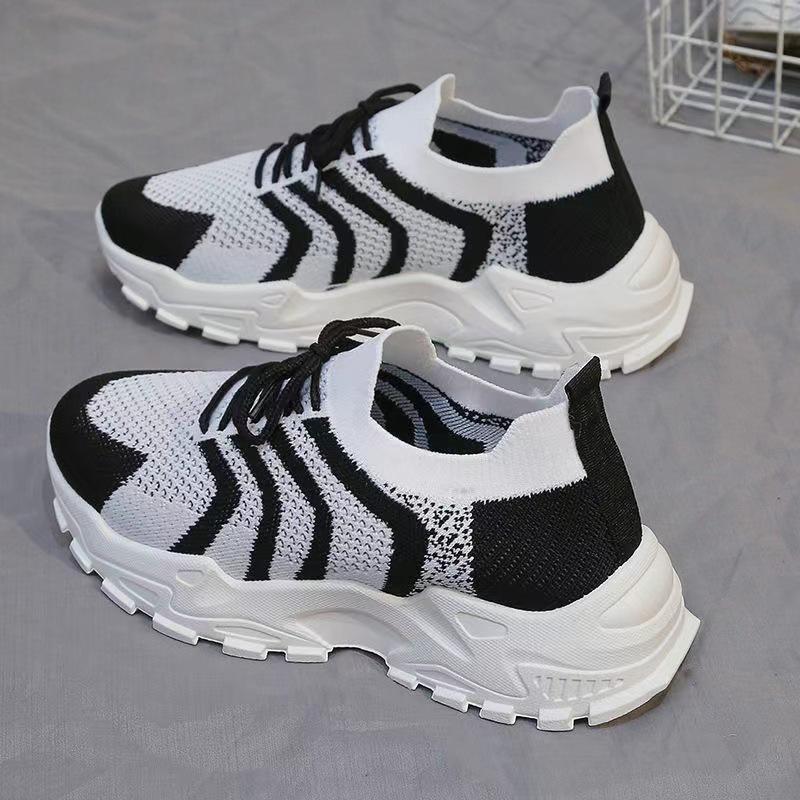 Spring/Summer Women's Fly Weaving Mesh Sports Shoes Thick Soled Lightweight Casual Shoes Running Shoes Student Shoes