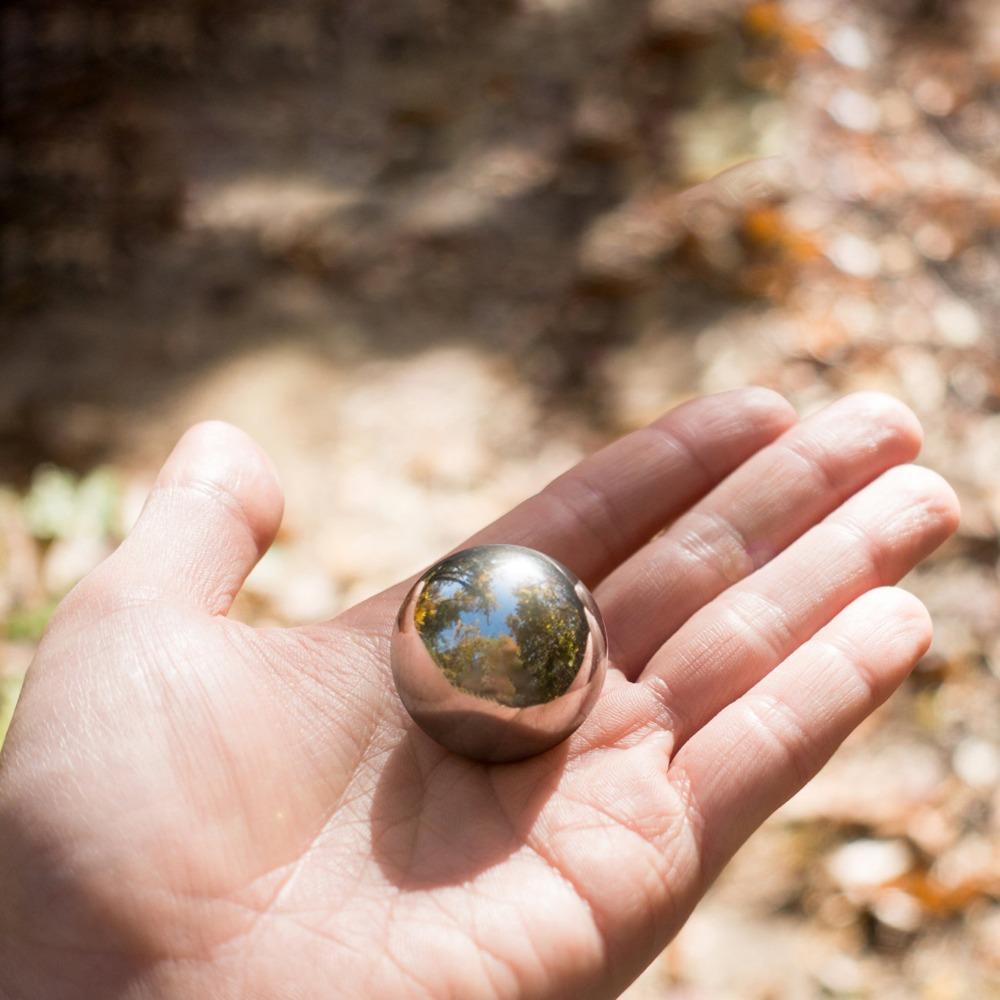 Stainless Steel Hollow Ball Large Mirror Polished Reflective Sphere Decorative Metal Orb Ornament