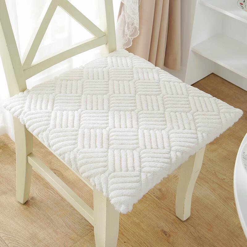 

Pabei Winter Plush Square Dining Chair Cushion