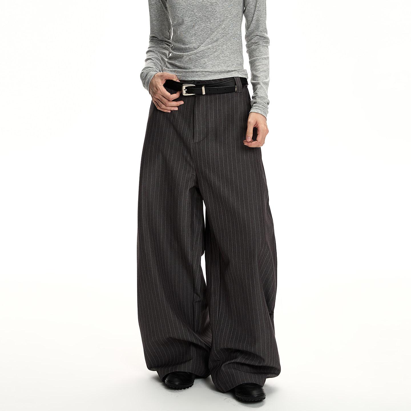

Unisex Retro Striped Straight-Leg Trousers with Drape Design Large серый