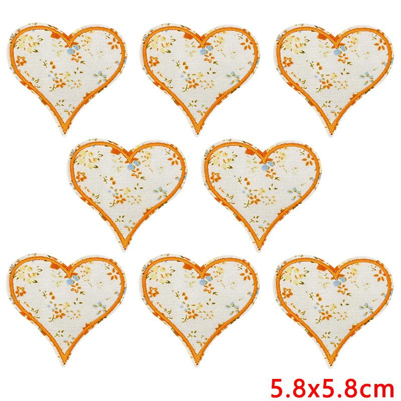 10 /26pcs Wholesale Fresh Letter Embroidery Patch Diy Floral Heart Bow Iron On Patches For Clothes Jackets Backpack Sew Stickers 