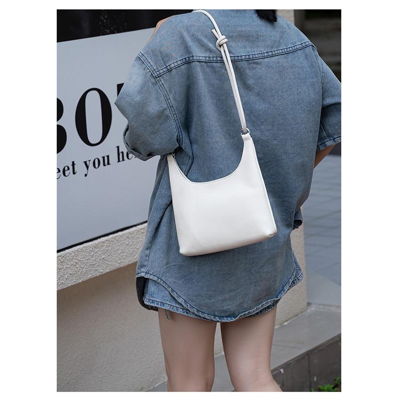 Women's First Layer Cowhide Messenger Bag New Leather Women's Bag Shoulder Bag Niche Design Commuter Bag