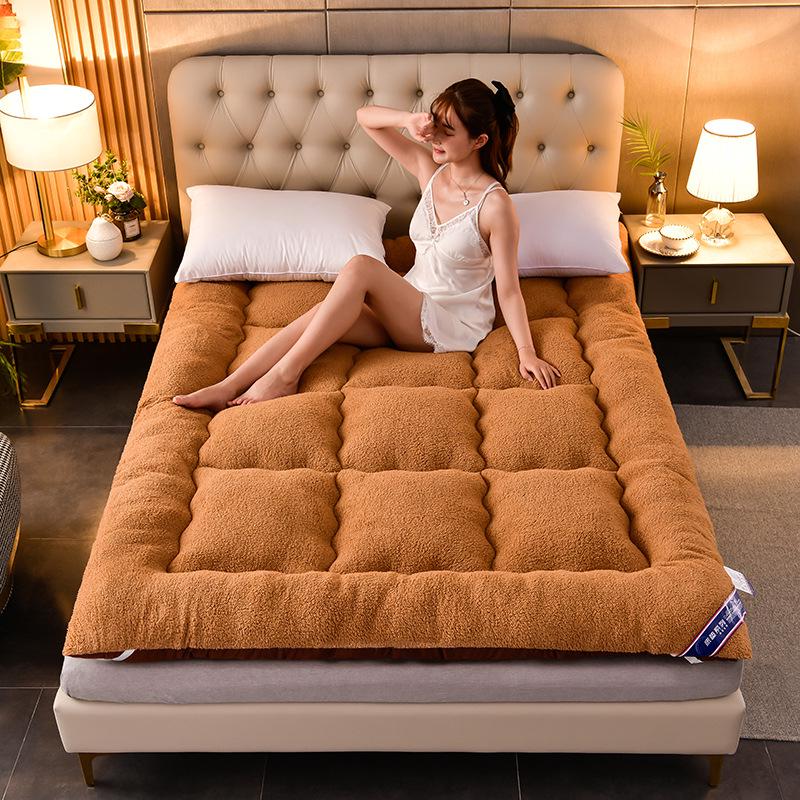 Enhanced Lambswool Mattress Topper for Double Bed - Thick Tatami Protector (1.5m x 1.8m)