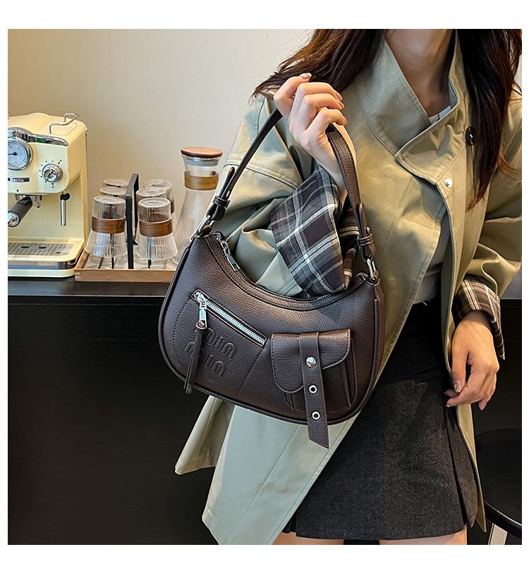 2025 A/W Trendy Large Capacity Women's Versatile Fashion Shoulder Bag