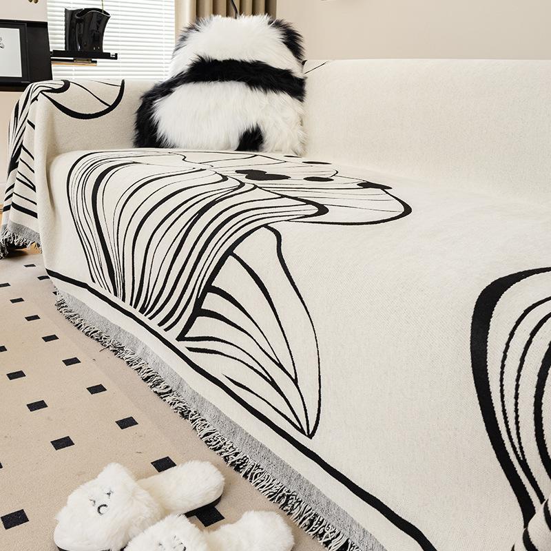 

Легкий роскошный чехол для дивана, противоскользящий чехол из черной синели, универсальное одеяло для защиты от кошачьих царапин Four Seasons, универсальное одеяло в полной комплектации, утолщенное 180*130cm