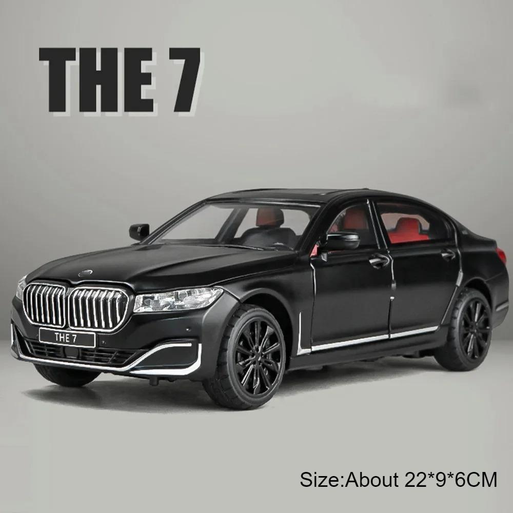 1:24 760LI M8 Sports Car Model Toy Sound Light Doors Opened Pull Back Shock Absorption Diecast Alloy Vehicles Models Kids Gifts