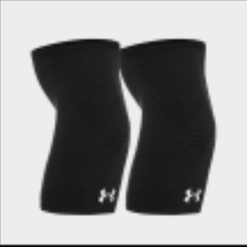 

Under Armour Sports Compression Elbow Support L